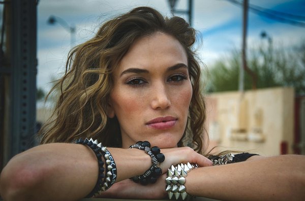 Top 5 soins pour un regard éclatant et rajeuni