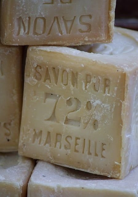 Origine et bienfaits du savon de Marseille : Que devez-vous savoir ?