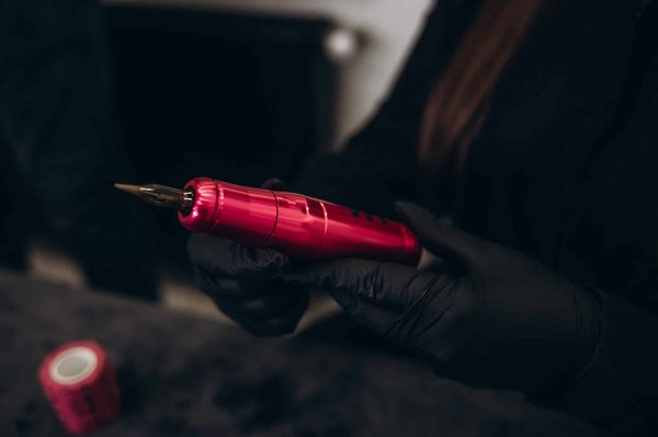 Pourquoi contacter un atelier de sourcils ?