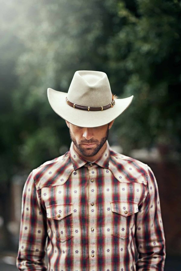 Quelles sont les dernières tendances en matière de chemise western pour homme ?